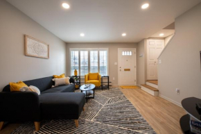 Cozy Condo in the Heart of Royal Oak